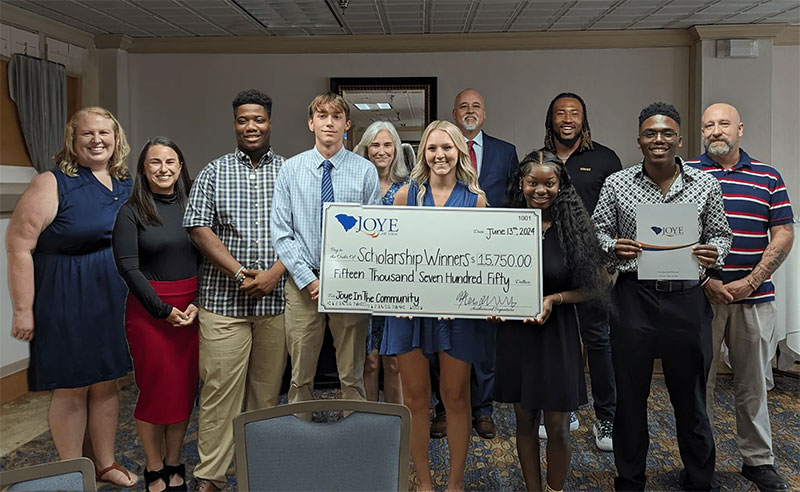 2024 Scholarship Group Pic 2048x1259