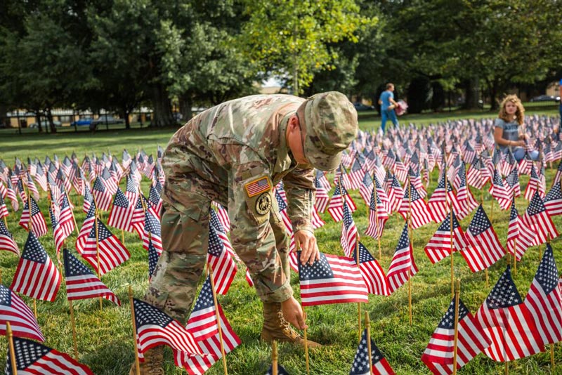 ROTC Students Places Flags