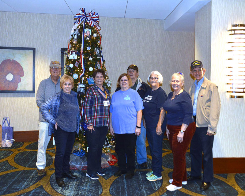 VVA Christmas Tree 4944
