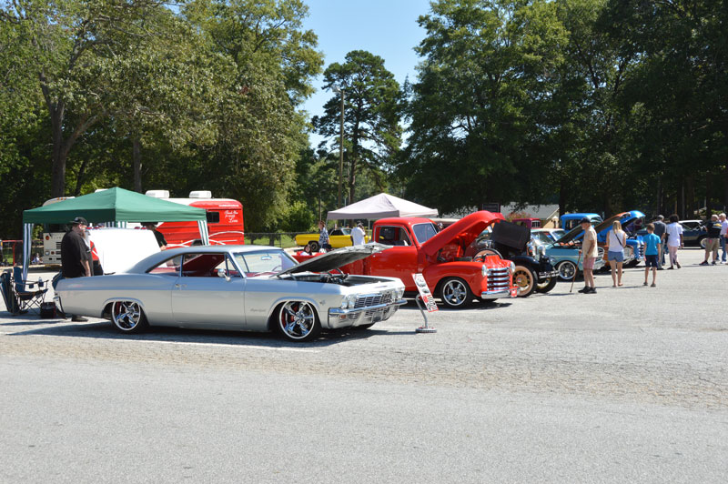 Vistors to the Freedom Fest could enjoy vintage automobile.