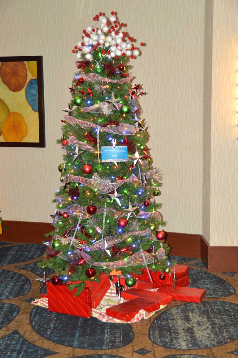 Christmas Tree graciously decorated by Macy's. Christmas Tree graciously decorated by Macy's.